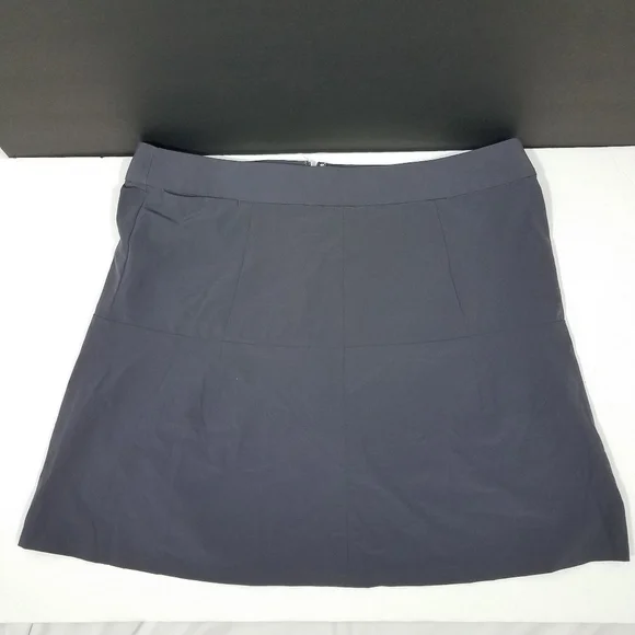 Oxford Golf Irongate Gray Skort 10 NWT - Picture 1 of 9